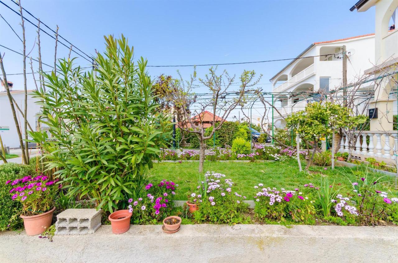 Apartments Mijatovic Lopar Ngoại thất bức ảnh