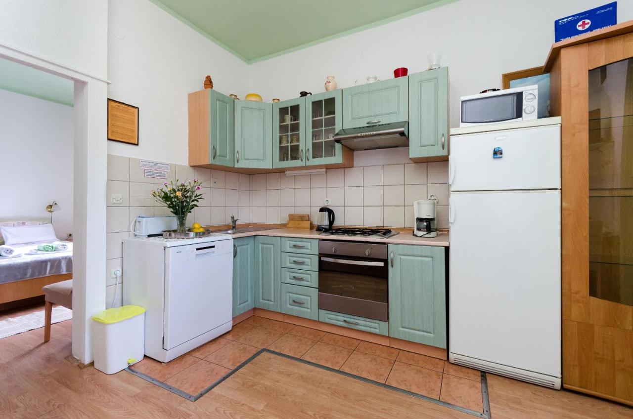 Apartments Mijatovic Lopar Ngoại thất bức ảnh