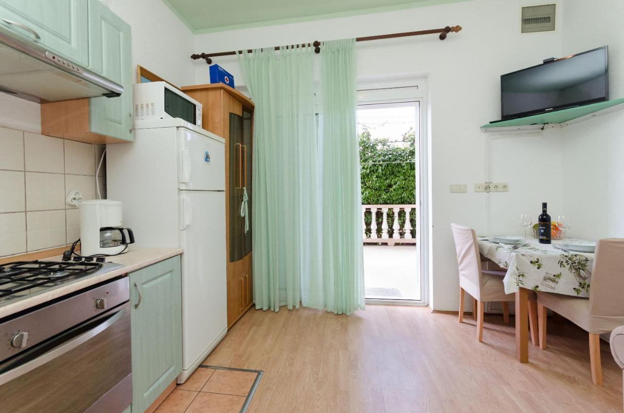 Apartments Mijatovic Lopar Ngoại thất bức ảnh