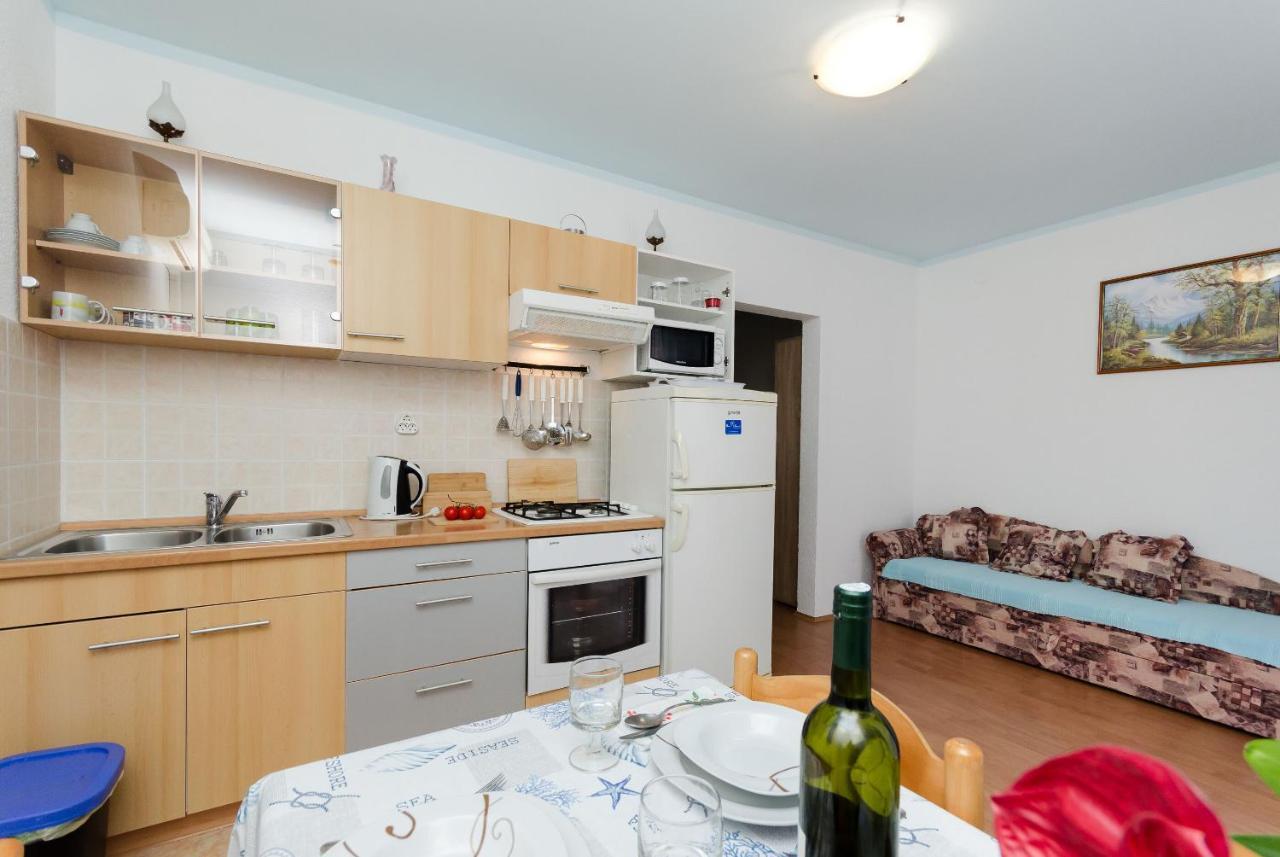 Apartments Mijatovic Lopar Ngoại thất bức ảnh
